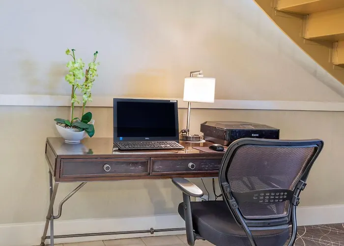 Best Western Hendersonville Inn